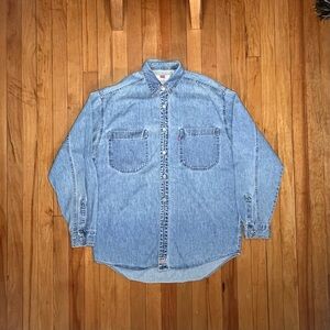 Vintage Levis Denim Button Down Shirt (Size L)